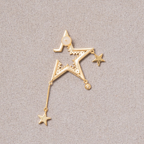 Star and Moon Earring - Picture 7 of 10